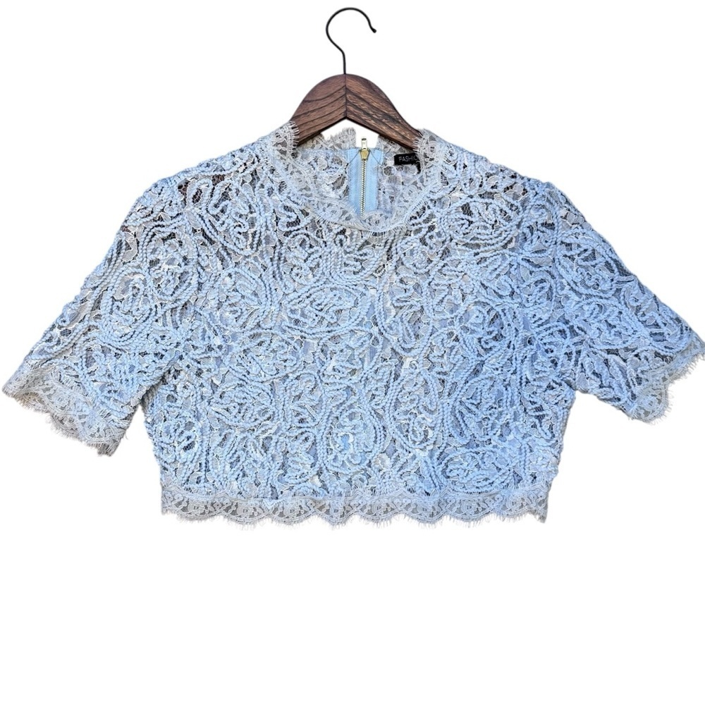 Fashion Nova Blue Lace Gold Zip Up Back Womenโs Crop Top